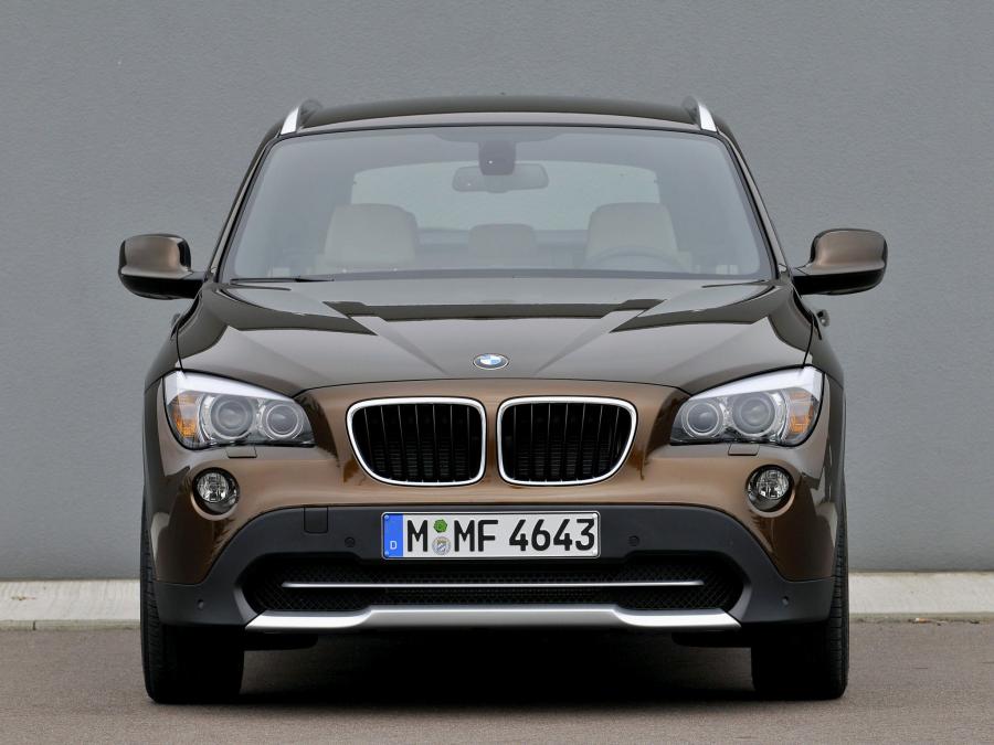  BMW X1 xDrive 2.0d 2009 года  (фото 8 из 30)